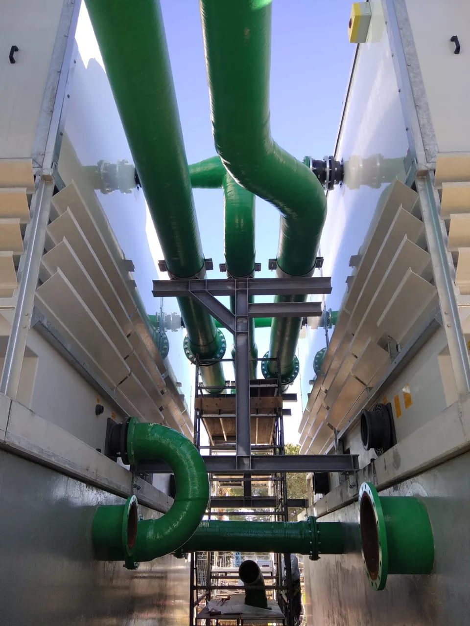 Tubazioni GRP e torri di raffreddamento — CHEMGAS-SAPIO, Brindisi